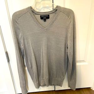 Banana republic grey women’s Sweater